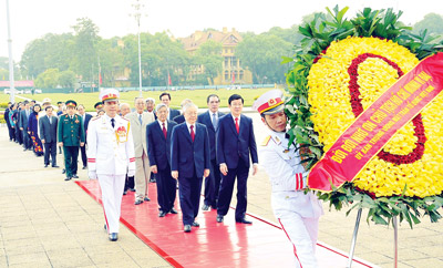 Lãnh đạo Đảng, Nhà nước vào Lăng viếng Bác nhân dịp Quốc khánh 2-9.